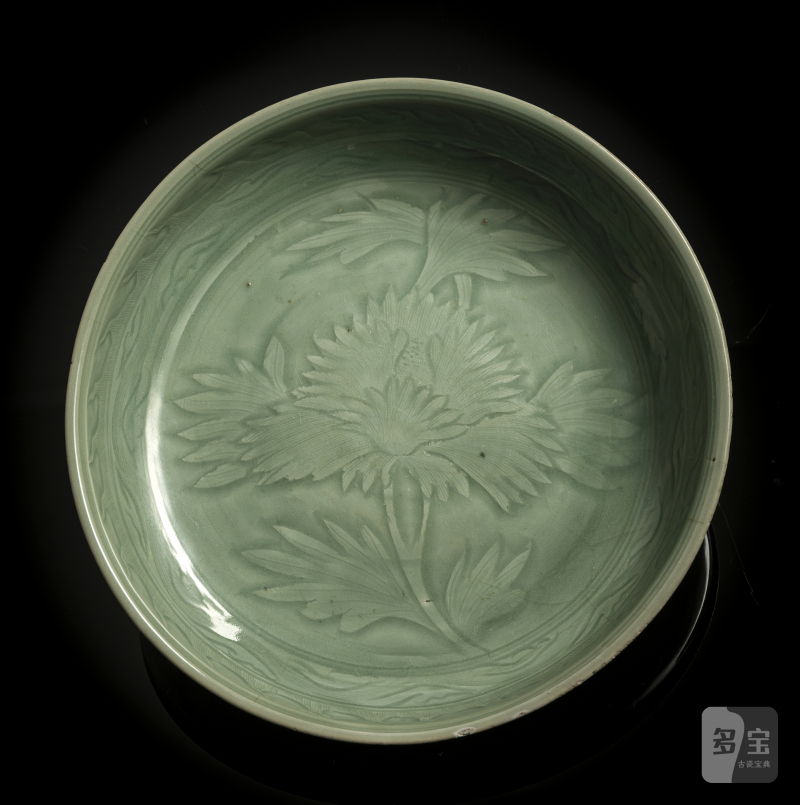 A RARE DEEP CELADON BOWL WITH A SINGLE PEONY BLOSSOM - 图5